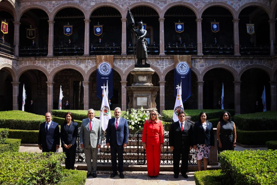 Que la formación e investigación nicolaita lleve impreso el espíritu libertador de Don Miguel Hidalgo, se pronuncia Gobernador