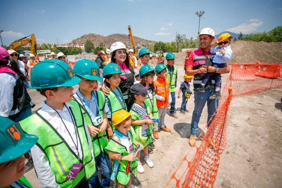 Supervisa Gladyz Butanda estación 1 del teleférico de Morelia con mini arquitectos e ingenieros