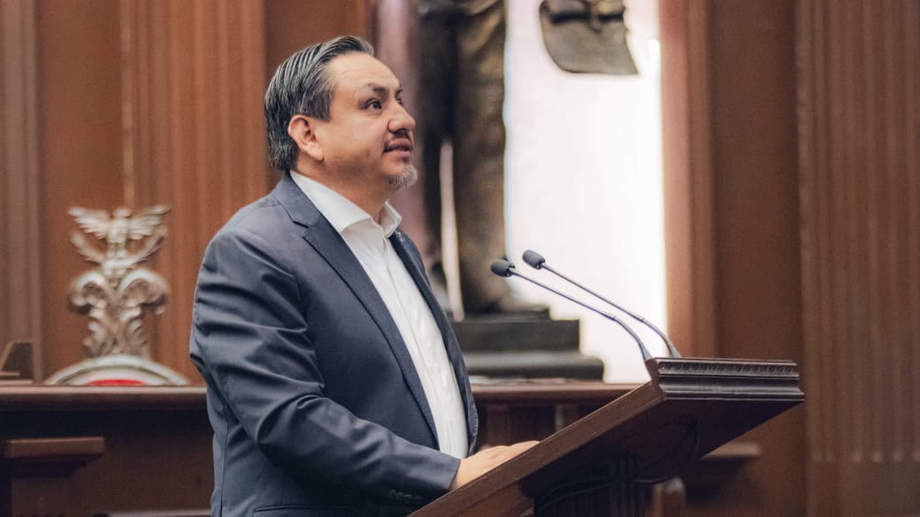 Agravar penas contra el maltrato animal propone Víctor Manríquez González