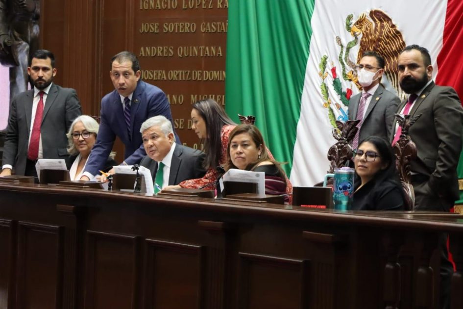 Se reestructuran diversas comisiones y comités del Congreso del Estado