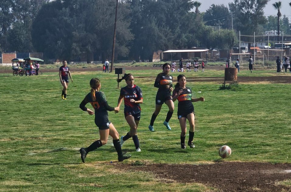 UMSNH gana por goleada en la Liga Municipal