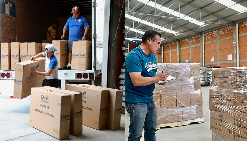 Llega al Instituto Electoral de Michoacán el material electoral para la elección de personas juzgadoras