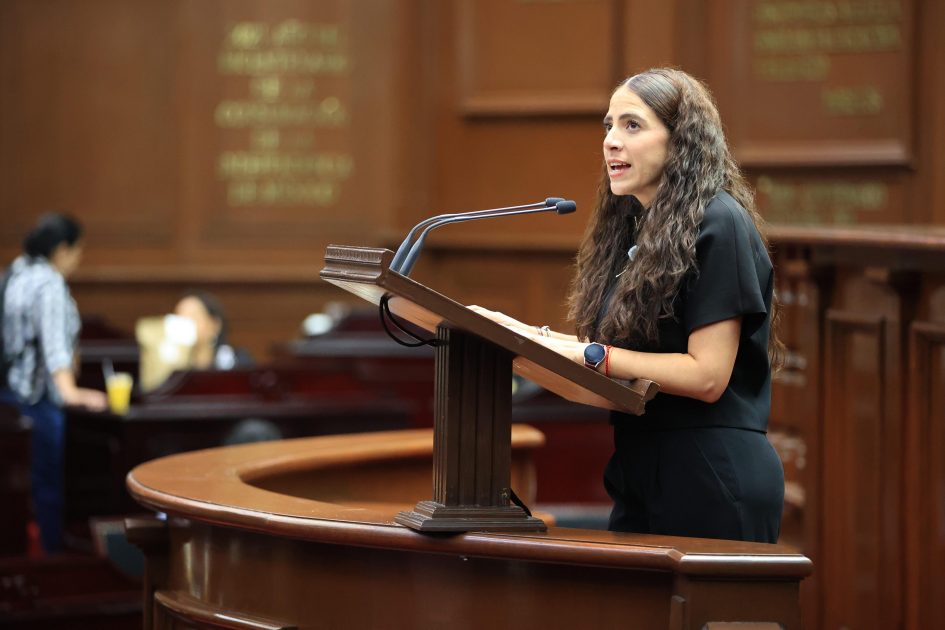 Por una niñez fuerte y feliz: Giulianna Bugarini propone reforzar la salud mental en las escuelas