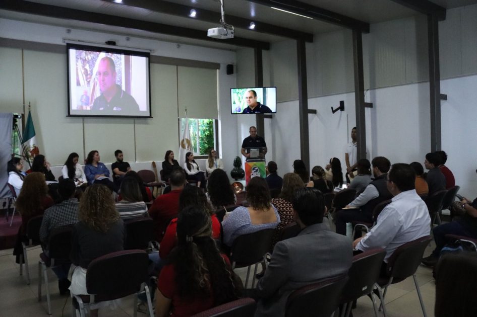 Presenta CEDH el No. 3 de la revista de investigación “Der-Hechos”, en la que especialistas comparten conocimientos y análisis