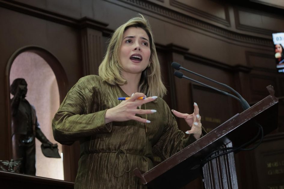 Convoca Brissa Arroyo a recuperar el proyecto de Nación