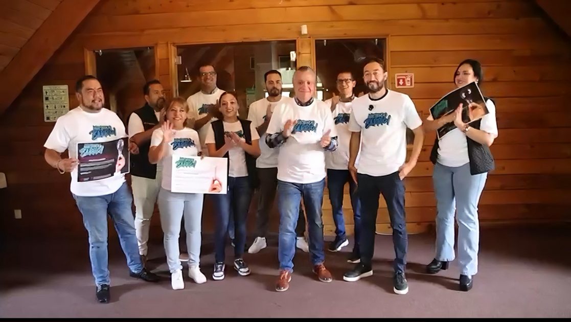 La organización integrada por ciudadanos de Morelia designó a Luis Navarro como Padrino Emprendedor del programa.