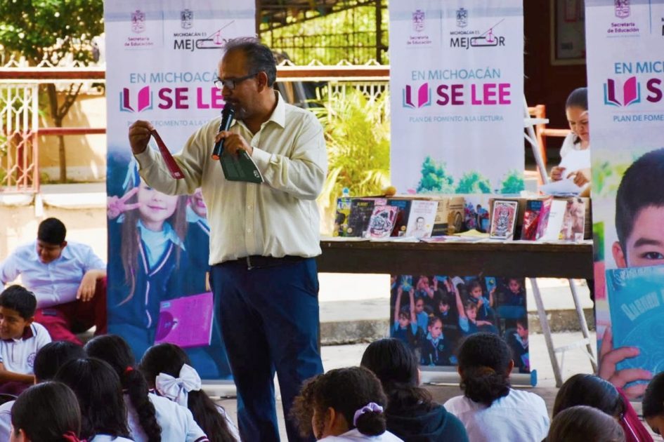 ”En Michoacán Se Lee” impulsa lectura en escuelas de Tierra Caliente: Gaby Molina