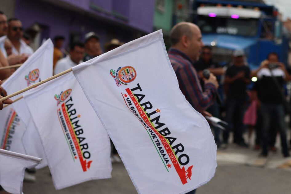 Eric Gaona inaugura unidad deportiva y da banderazo a obra vial en Jamaica