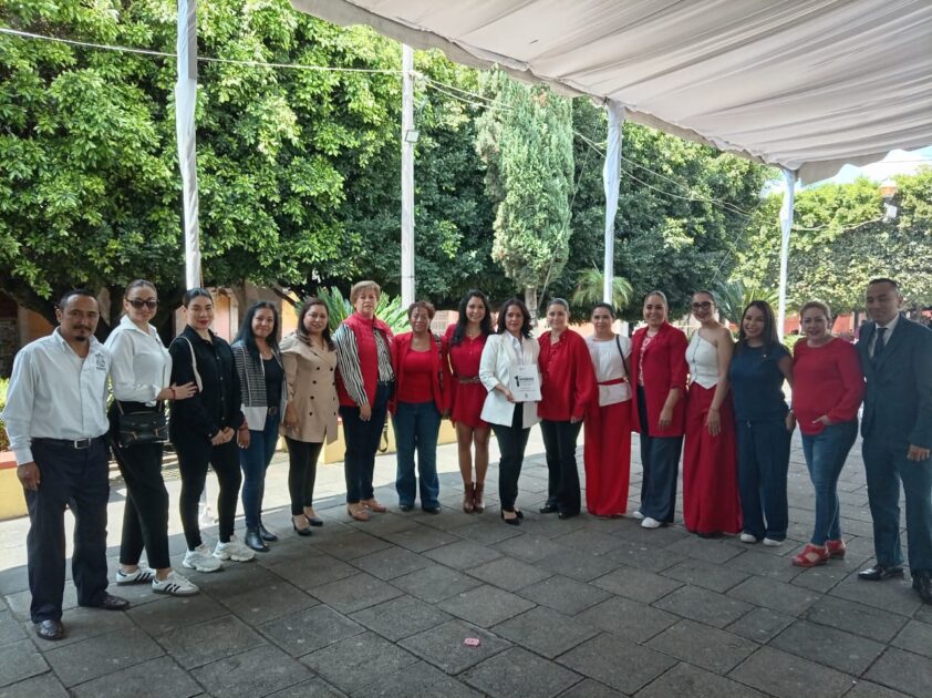 Mujeres priistas apoyan a síndica de Indaparapeo, víctima de Violencia Política de Género