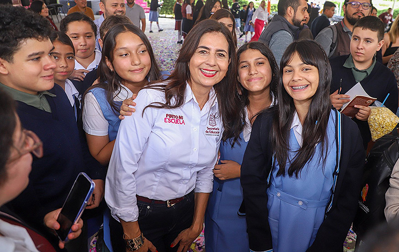 La educación en Michoacán, ya no es botín político, ni nido de corrupción: Gaby Molina