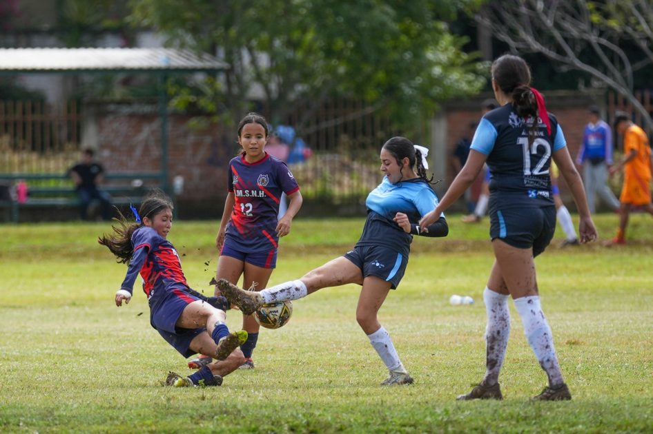 UMSNH está imparable en el Torneo de Verano de la Liga Municipal