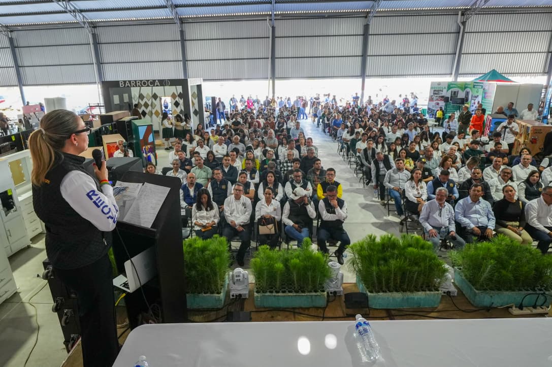 Reconoce industria mueblera del Oriente de Michoacán impulso de la UMSNH