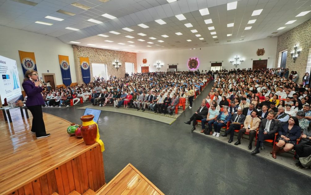 Ceneval apuntará a evaluar criterios transversales; se requiere buenos profesionistas pero sobre todo buenos seres humanos: Rodríguez Armenta