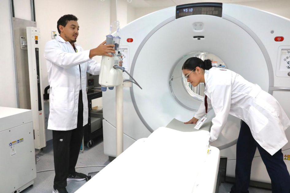 Nuevo equipo facilita detección del cáncer y optimiza el tratamiento: SSM