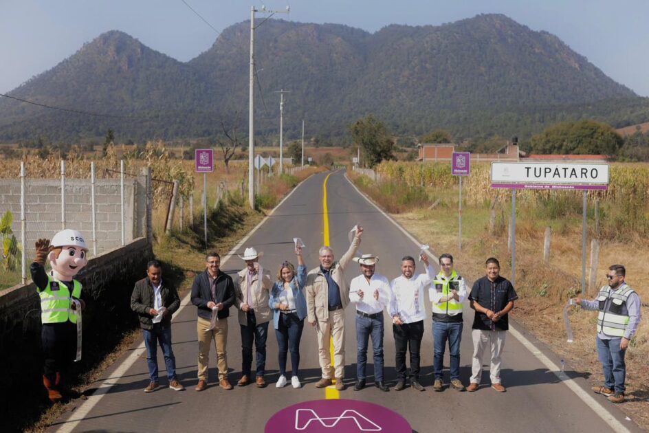 Nuevo libramiento Tupátaro–Cuanajo fortalece a los artesanos y al turismo en Pátzcuaro: Julio Arreola