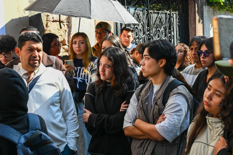 Estudiantes de Derecho exigen seguridad, clases completas y apoyo legal para compañeros detenidos