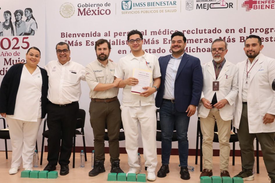 Plan Michoacán incorpora 244 profesionales de la salud para fortalecer atención en la entidad