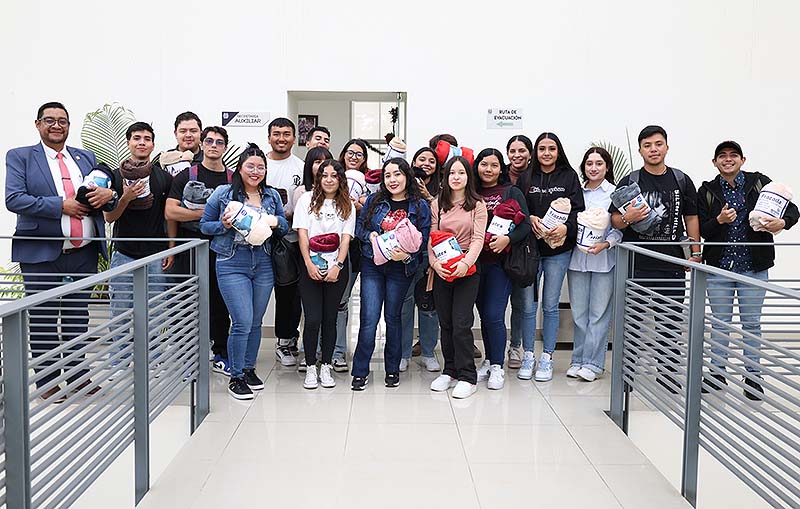 ¡Abriguemos corazones!, UMSNH invita a participar en la campaña de donación de cobijas