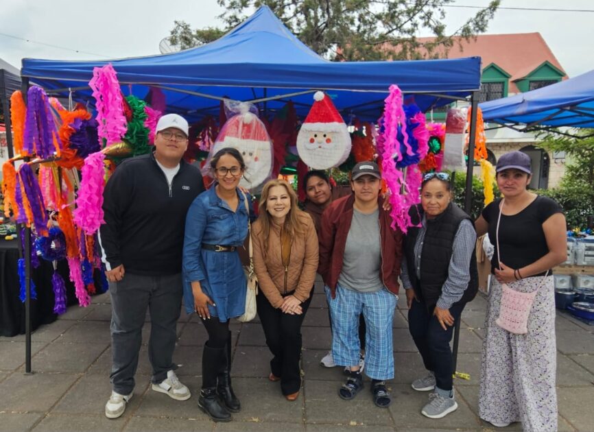 Cierra Sefeco con éxito el 2do Festival Navideño de Tenencia Morelos.