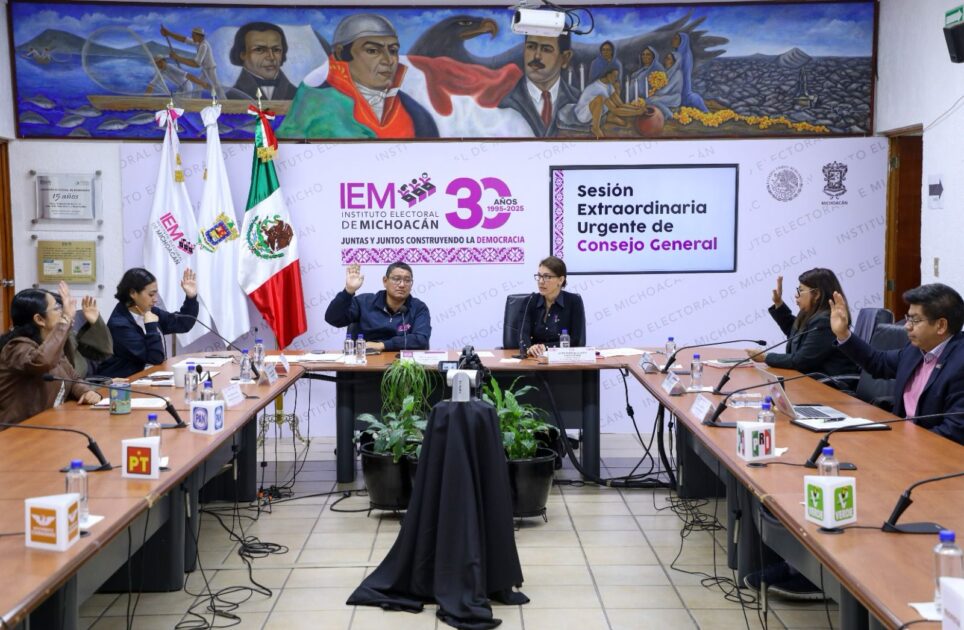 Valida IEM  la consulta para la renovación del Concejo Comunal de Carapan 2026-2028