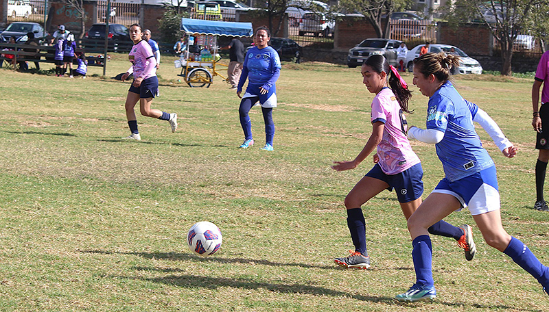 UMSNH se afianza en el liderato de la Liga Municipal